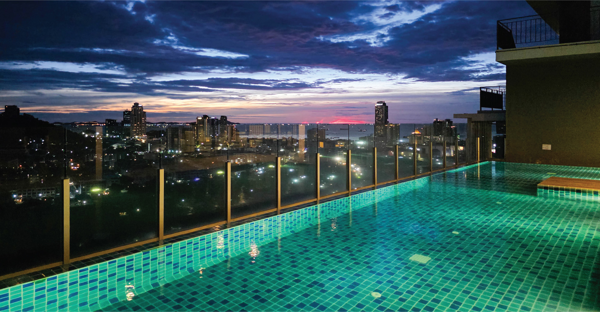 Plus Condo Sriracha พลัส คอนโด ศรีราชา